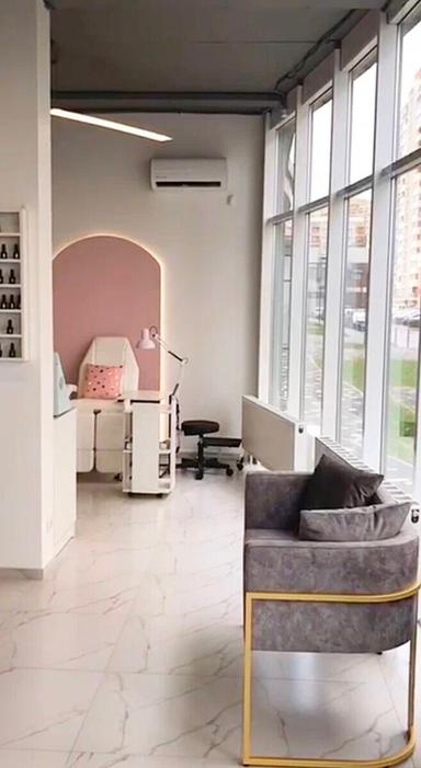 Dari Dals Beauty room 