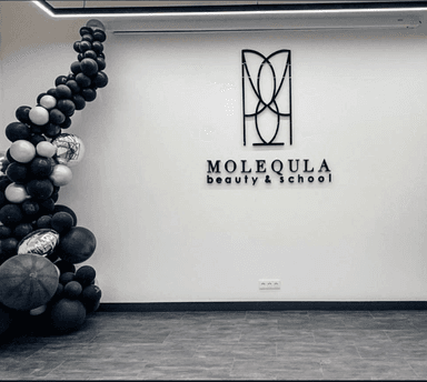 Molequla beautyhall