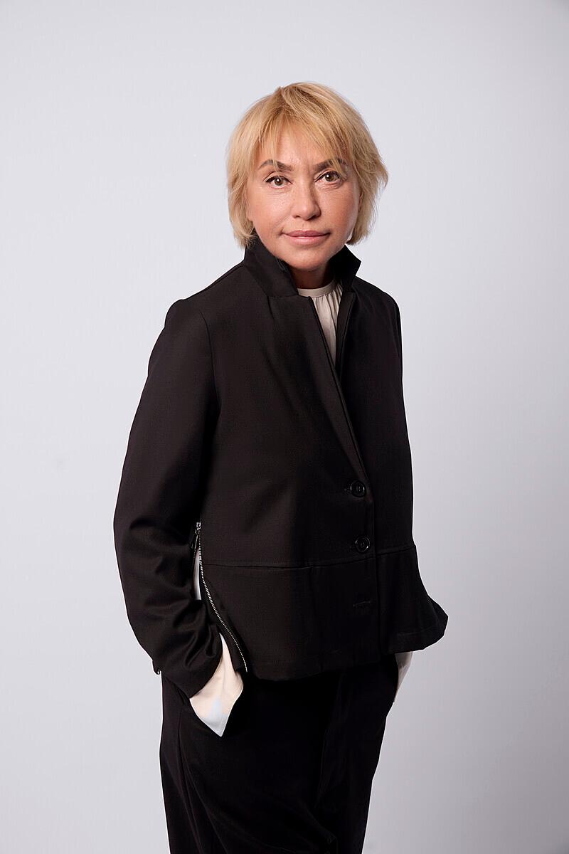 Божанова Елена
